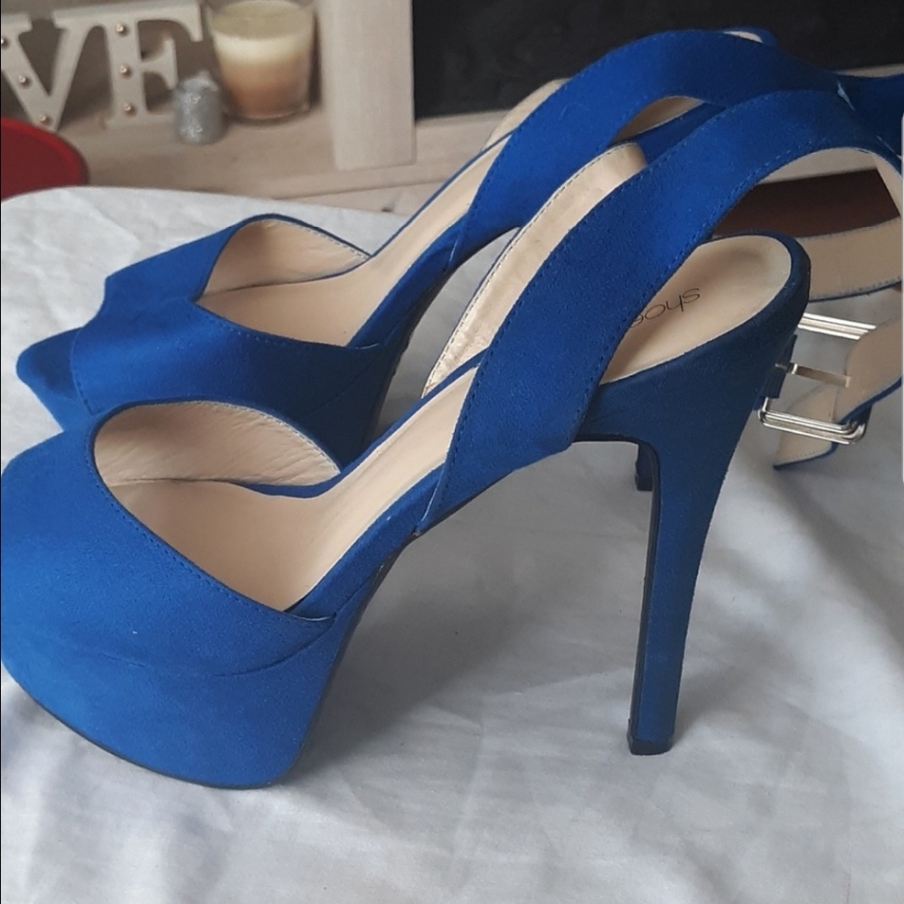 Blue Heels